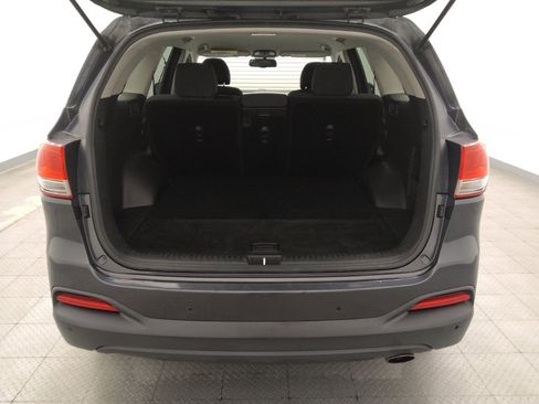 Used 2018 Kia Sorento FWD image 29