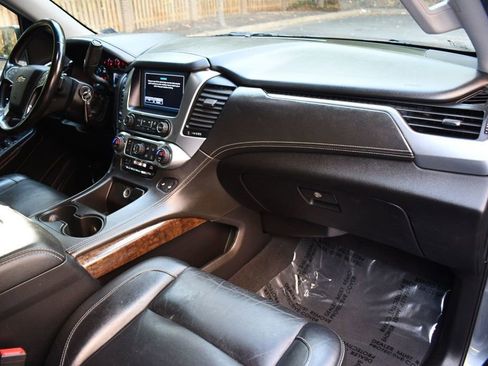 Used 2020 Chevrolet Tahoe LT image 33