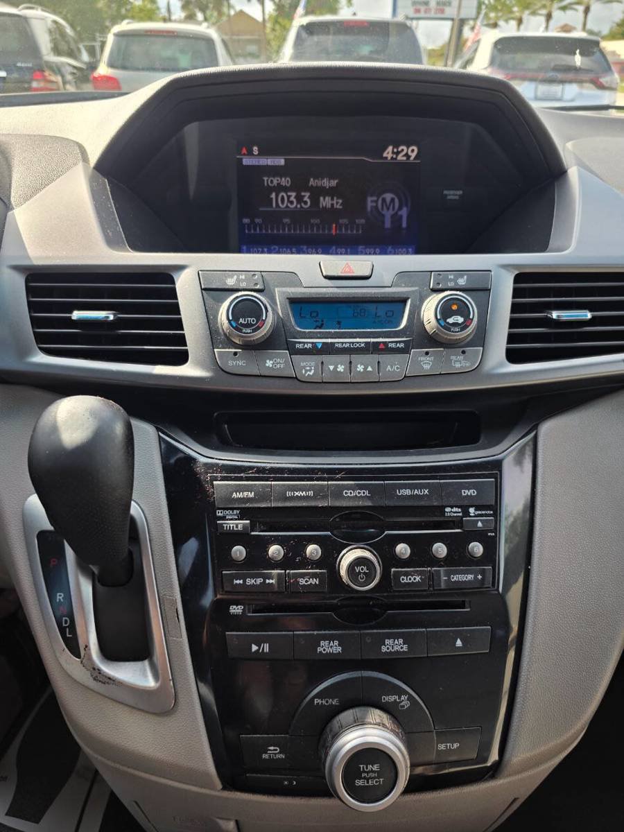 Used 2011 Honda Odyssey EX-L image 18