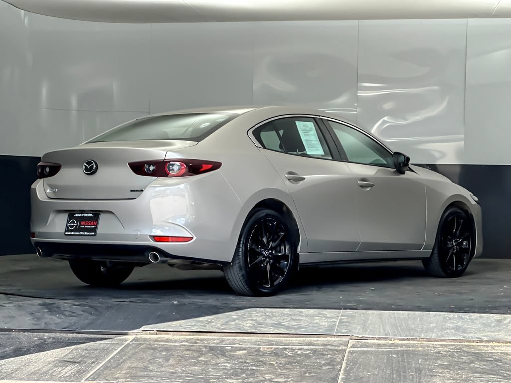 Used 2024 MAZDA MAZDA3 s FWD image 3