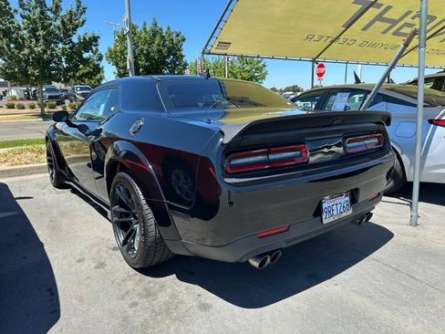 Used 2021 Dodge Challenger R/T Scat Pack RWD image 4