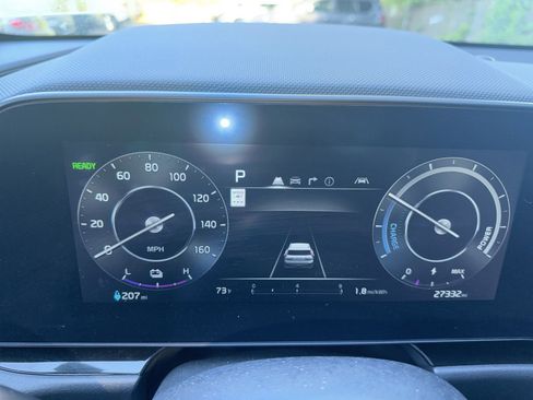 Used 2023 Kia Niro Wind w/ Wind Preserve Package FWD image 7