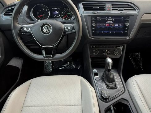Used 2021 Volkswagen Tiguan SEL AWD/4WD image 33