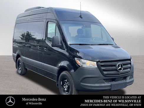 Used 2024 Mercedes-Benz Sprinter 2500 image 1