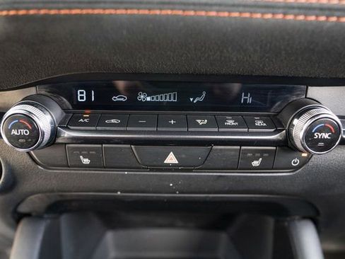 Used 2024 MAZDA MAZDA3 s image 27