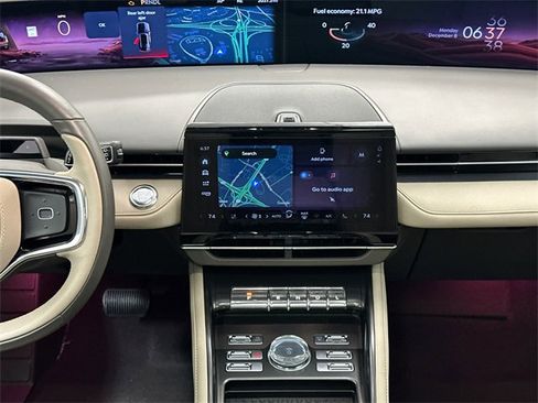 Used 2024 Lincoln Nautilus Premier w/ Equipment Group 102A image 21