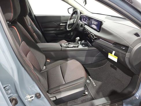 New 2026 Nissan Sentra SR w/ Floor Mat Package image 13