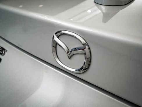 Used 2017 MAZDA MX-5 Miata Grand Touring image 18