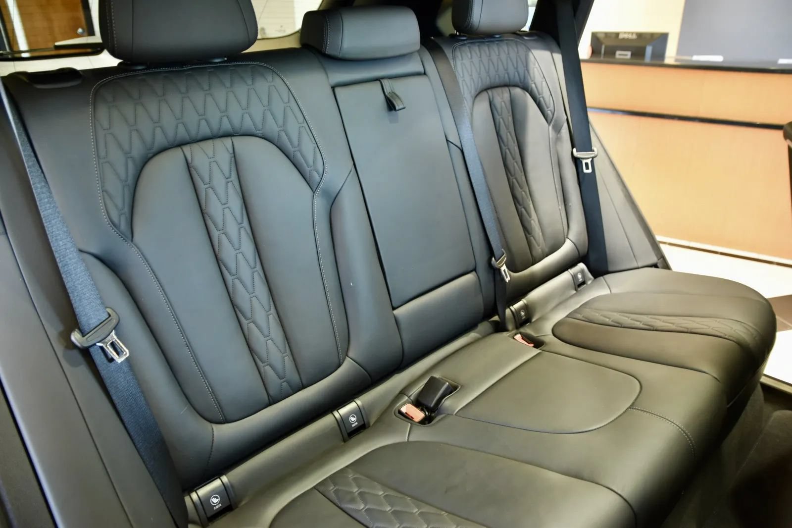 Used 2024 BMW X5 xDrive40i w/ Premium Package AWD/4WD image 23