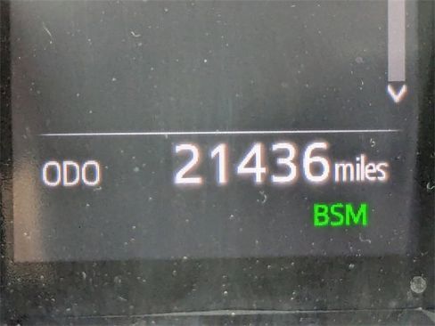 Used 2024 Toyota Camry SE image 28