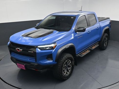 Used 2025 Chevrolet Colorado ZR2 w/ Technology Package image 15