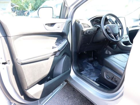 Used 2024 Ford Edge Titanium AWD/4WD image 10