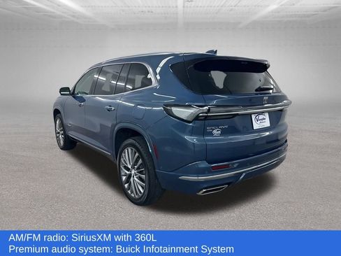 Used 2025 Buick Enclave Avenir w/ Super Cruise Package image 9