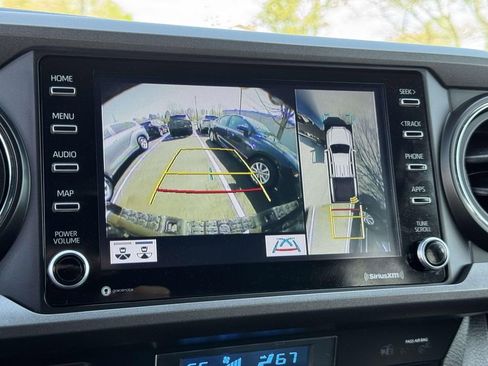 Used 2023 Toyota Tacoma TRD Sport w/ Advanced Technology Package AWD/4WD image 4