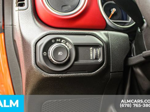 Used 2023 Jeep Wrangler Rubicon AWD/4WD image 28