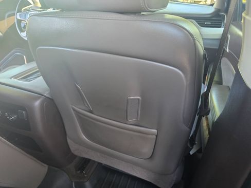 Used 2016 GMC Yukon Denali w/ Enhanced Security Package RWD image 30