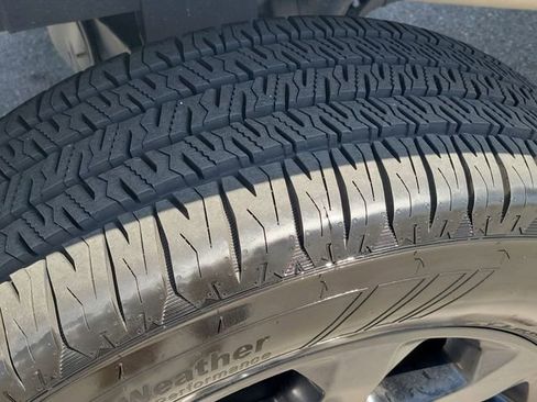 Used 2020 RAM 3500 Laramie image 29