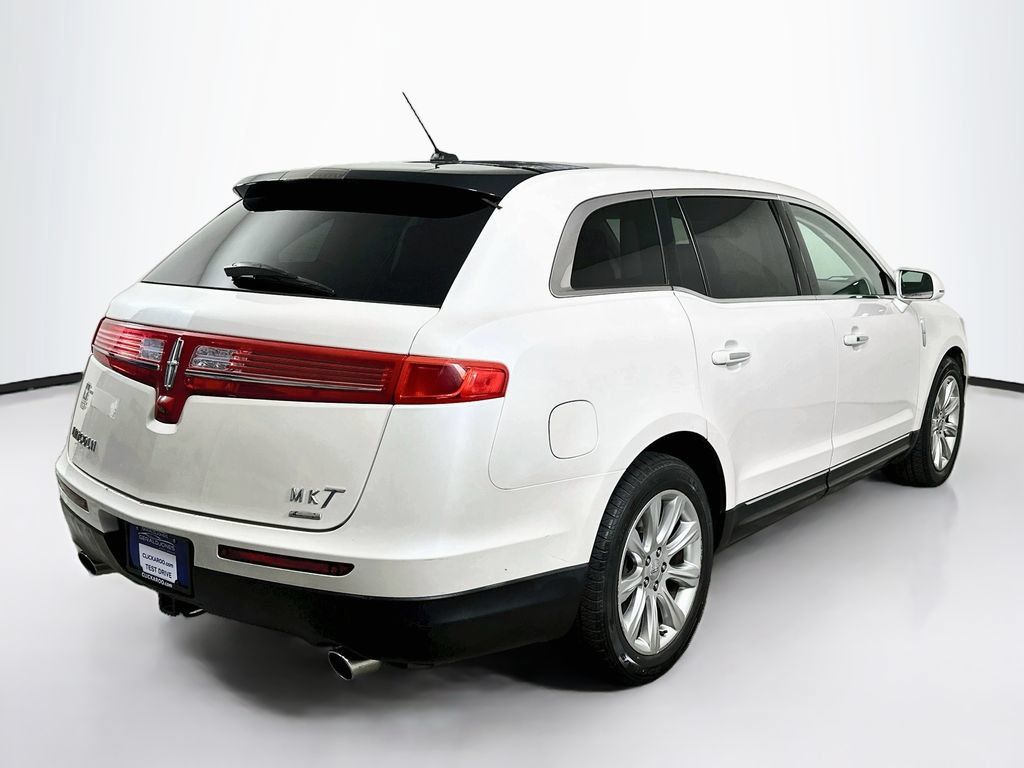 Used 2014 Lincoln MKT AWD w/ Equipment Group 201A image 7