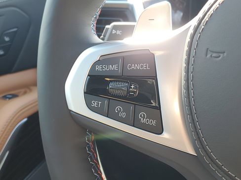 New 2026 BMW X5 M60i image 12