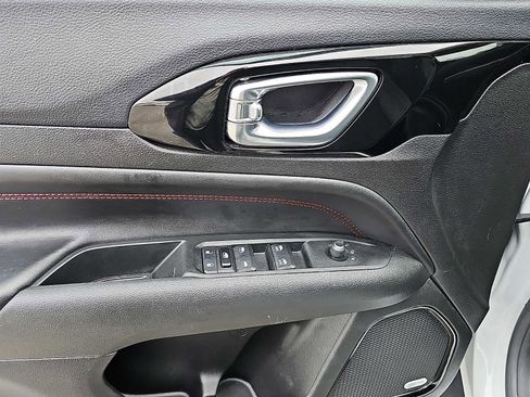 Used 2022 Jeep Compass Trailhawk w/ Sun and Sound Group image 13