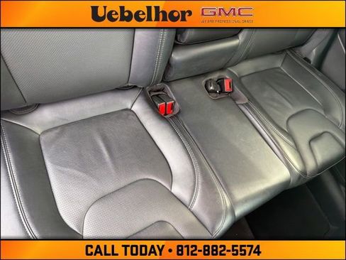 Used 2023 Jeep Cherokee Altitude Lux AWD/4WD image 6