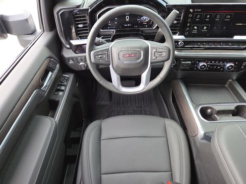 New 2026 GMC Sierra 2500 SLT w/ SLT Premium Package AWD/4WD image 28
