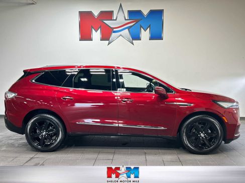Used 2023 Buick Enclave Essence w/ Experience Buick Package AWD/4WD image 1