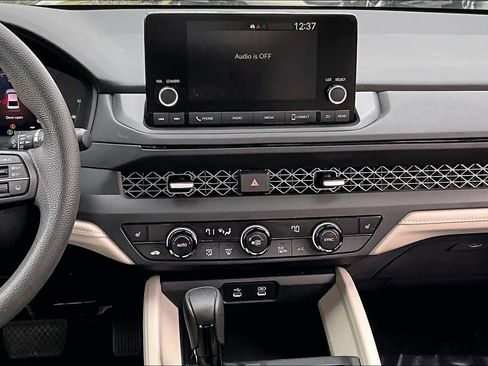 Used 2023 Honda Accord EX image 7