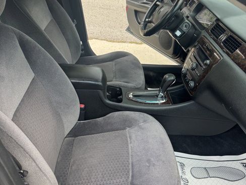Used 2013 Chevrolet Impala LT w/ LT Sunroof Package image 6