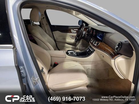 Used 2017 Mercedes-Benz E 300 4MATIC w/ Premium 1 Package image 30