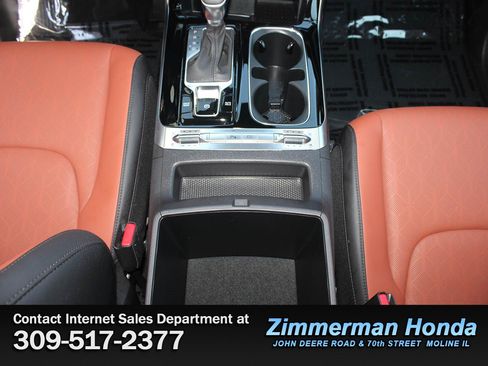 Used 2024 Kia Carnival SX FWD image 19