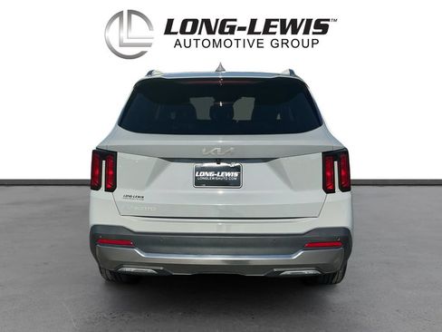 Used 2025 Kia Sorento S w/ Panoramic Sunroof Package FWD image 5