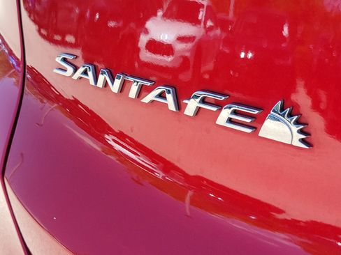 Used 2021 Hyundai Santa Fe SEL w/ Convenience Package image 10