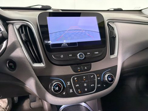 Used 2023 Chevrolet Malibu LT image 18