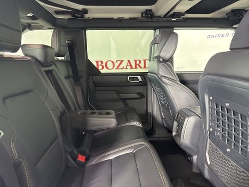 New 2025 Ford Bronco Badlands image 24