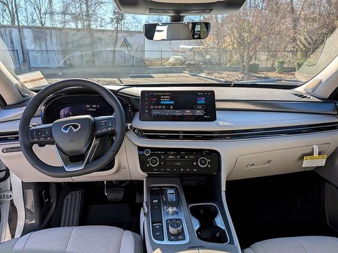 New 2026 INFINITI QX60 Luxe w/ Family Package image 12