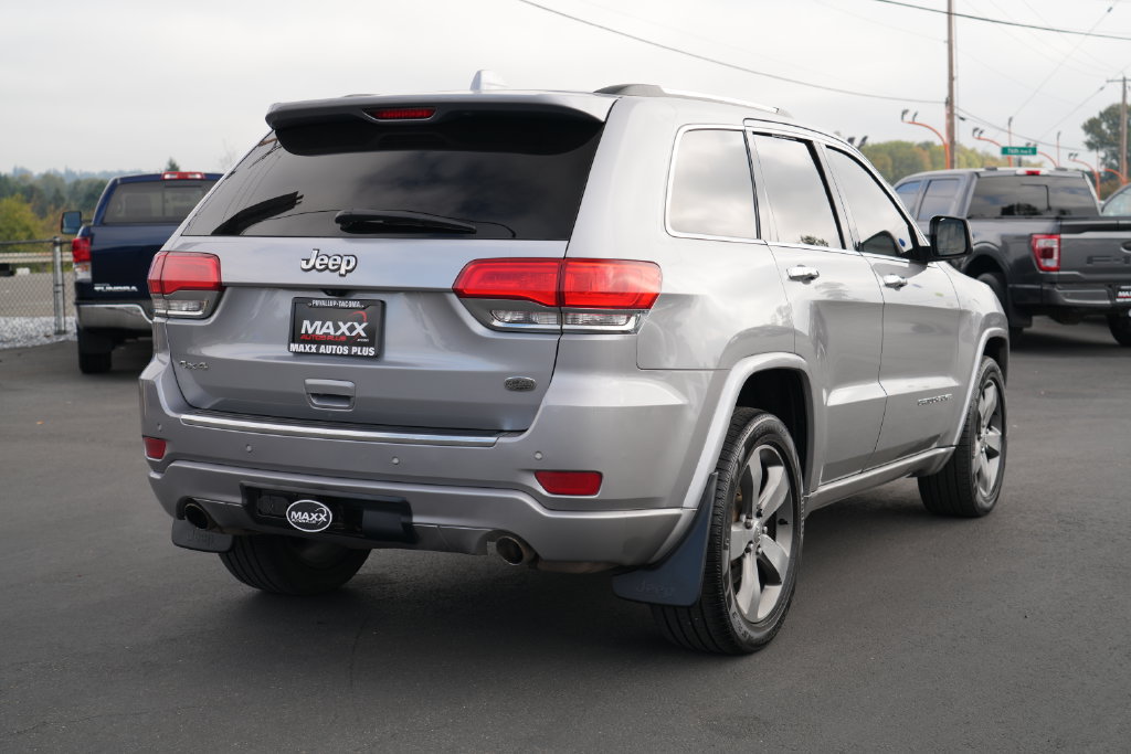 Used 2015 Jeep Grand Cherokee Overland w/ Advanced Technology Group AWD/4WD image 8