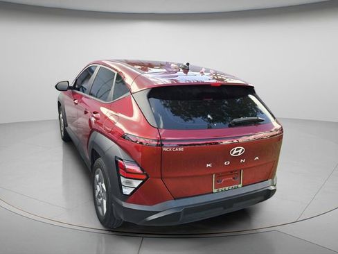 Used 2024 Hyundai Kona SE FWD image 7