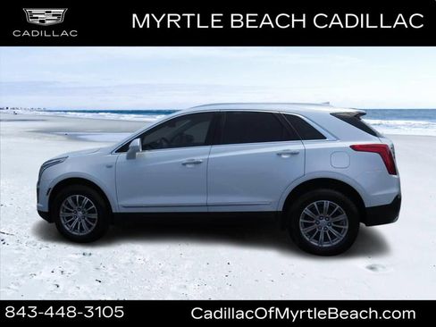 Used 2017 Cadillac XT5 Luxury w/ Driver Awareness Package FWD image 6