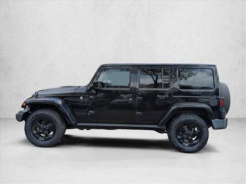 Used 2015 Jeep Wrangler Unlimited Sahara AWD/4WD image 6