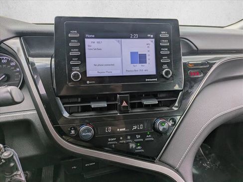 Used 2023 Toyota Camry SE image 12