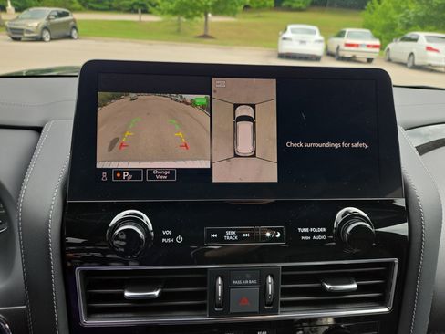 Used 2023 INFINITI QX80 Sensory w/ Cargo Package AWD/4WD image 14