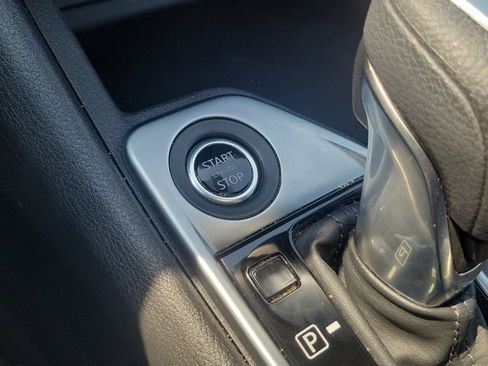 Certified 2024 Nissan Sentra SV FWD image 31