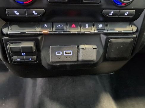 Used 2020 Chevrolet Silverado 1500 LT w/ All-Star Edition image 21