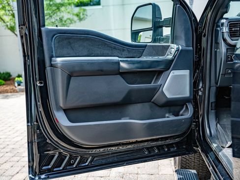 Used 2025 Ford F250 Platinum AWD/4WD image 19
