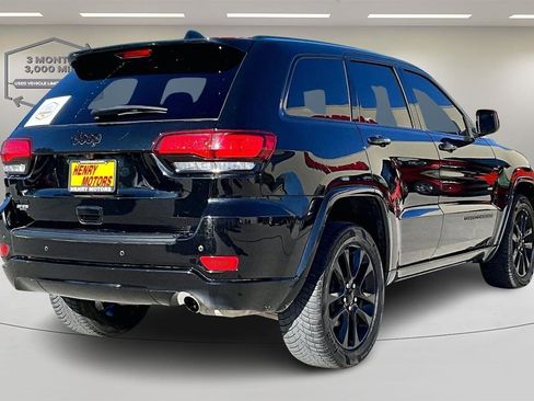 Used 2021 Jeep Grand Cherokee Laredo X image 7
