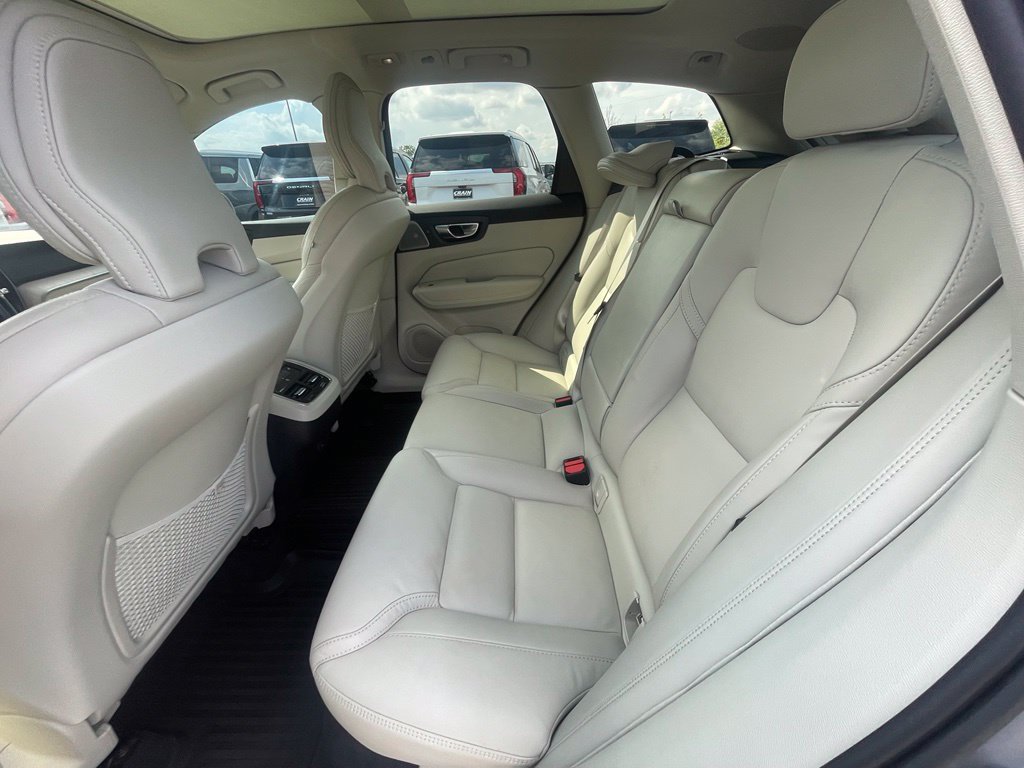 Used 2022 Volvo XC60 B6 Inscription w/ Advanced Package AWD/4WD image 23