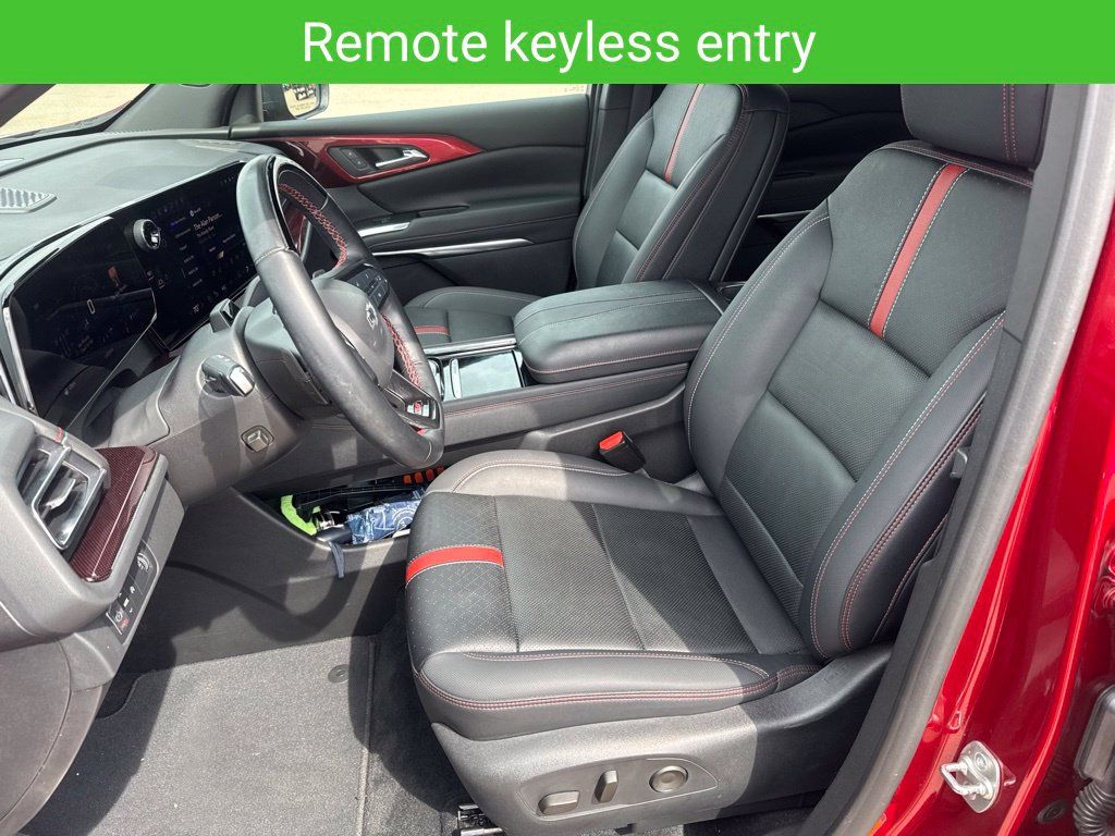 Certified 2024 Chevrolet Traverse RS FWD image 17