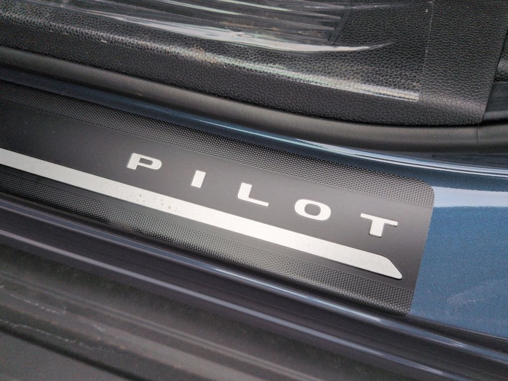 New 2026 Honda Pilot Touring image 28