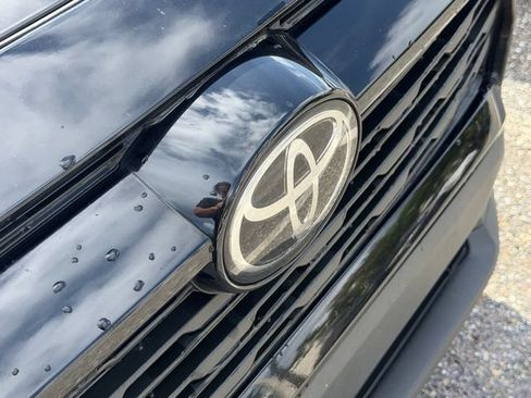 Used 2021 Toyota RAV4 XLE Premium FWD image 13